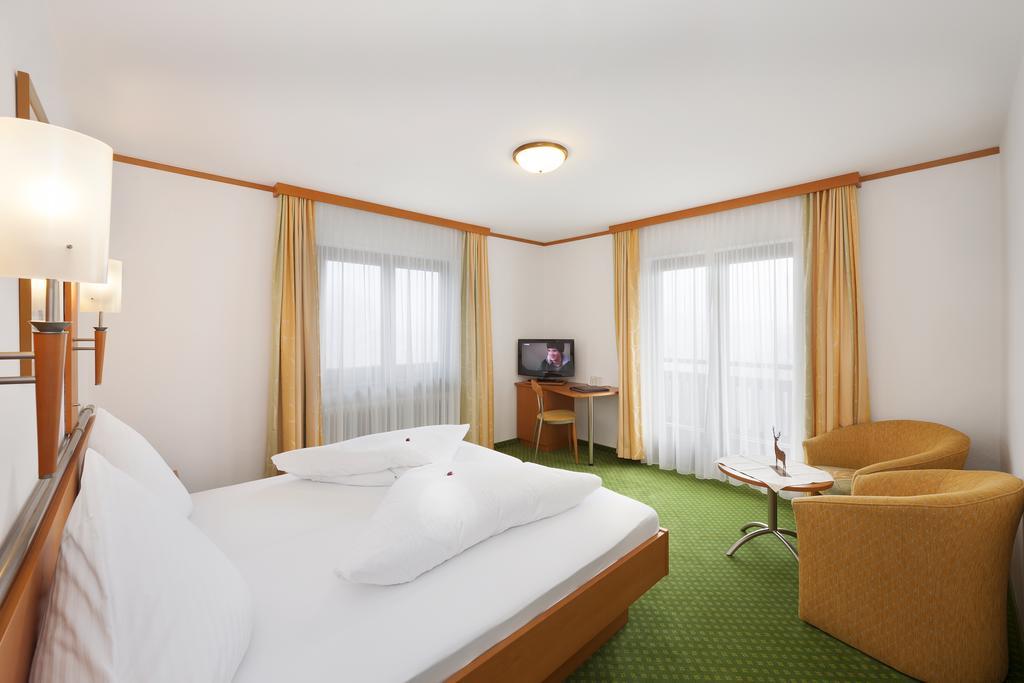 Ferienhotel Tyrol Soell Am Wilden Kaiser Pokoj fotografie